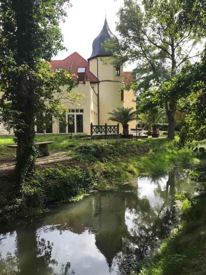 Hotel Parkschloesschen Maasdorf  Exteriér fotografie