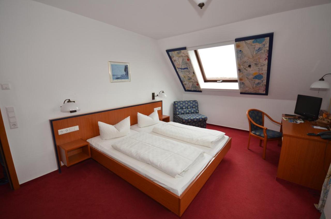 Hotel Parkschloesschen Maasdorf  Exteriér fotografie